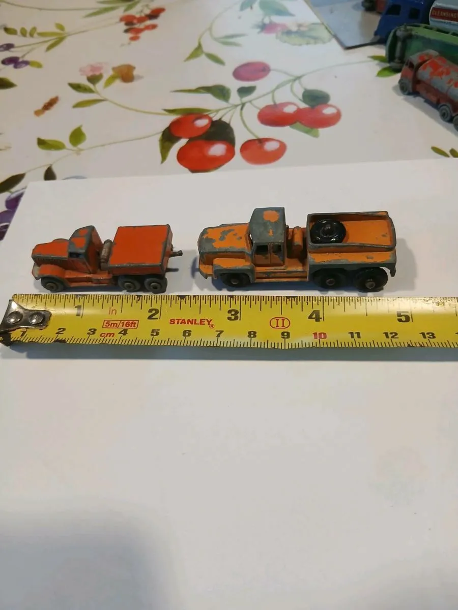 VINTAGE LESNEY MODELS