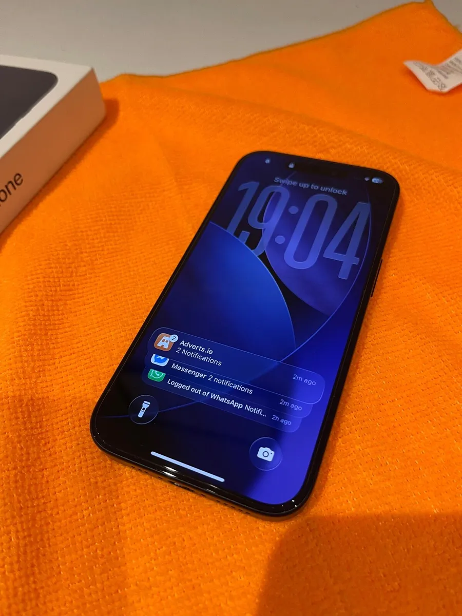Iphone 16 128gb as new with receipt - Image 1