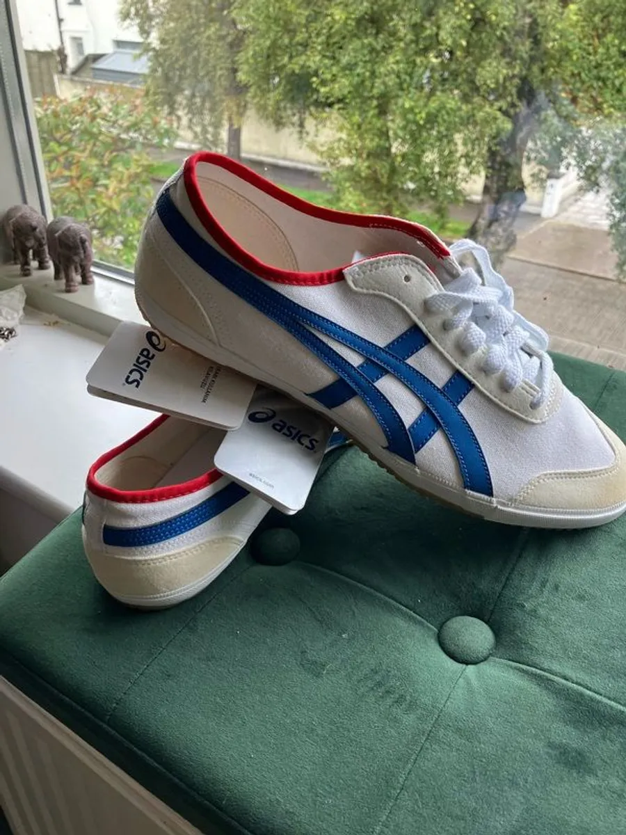 Asics Onitsuka Tiger EUR 44 UK 9.5 - Image 1