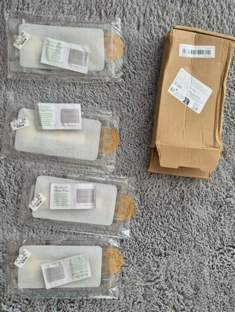 iPhone 14 pro, 15, 16, screen protector. - Image 2