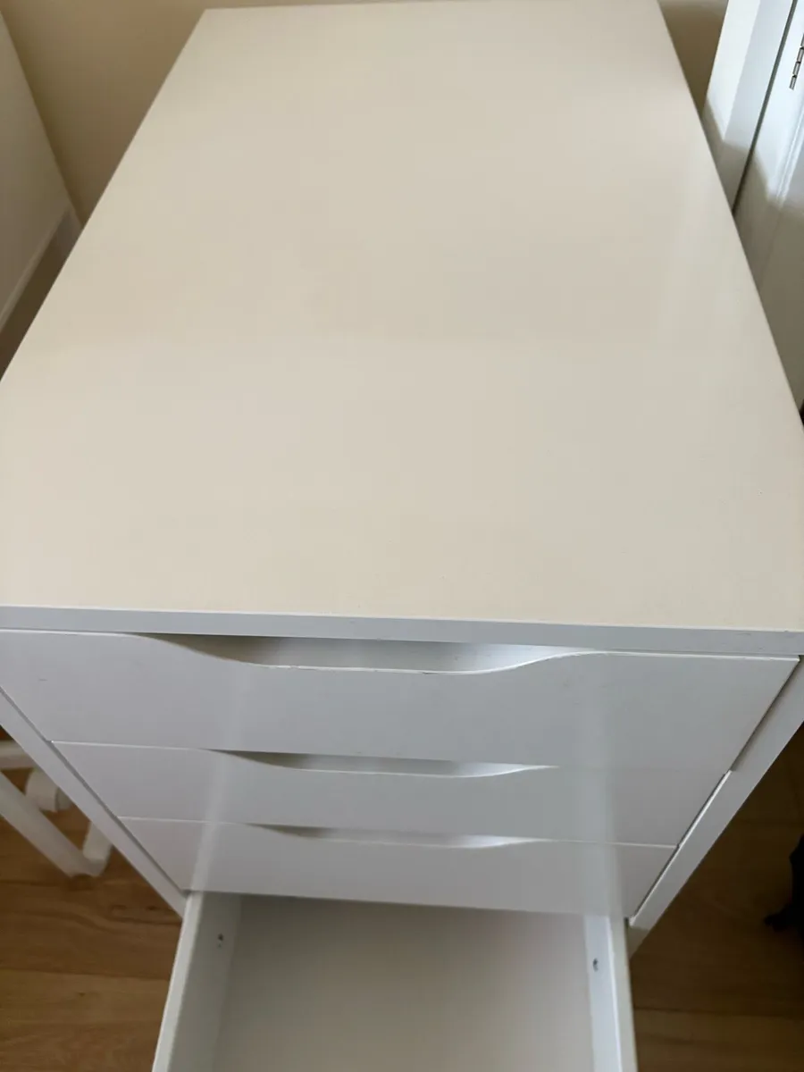 Storage unit - Image 4