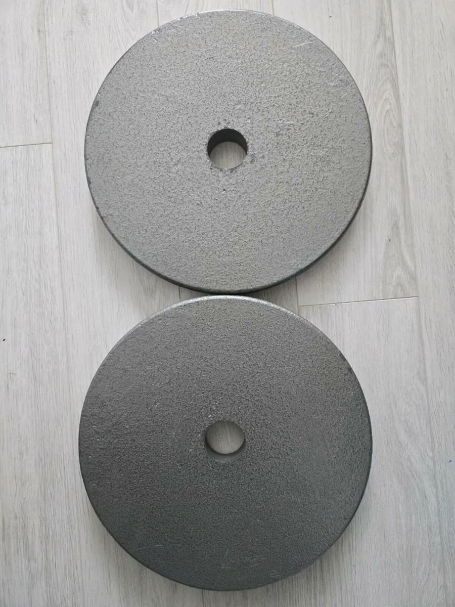 2x 15kg KG Fitness cast-iron Olympic Plates - Image 2