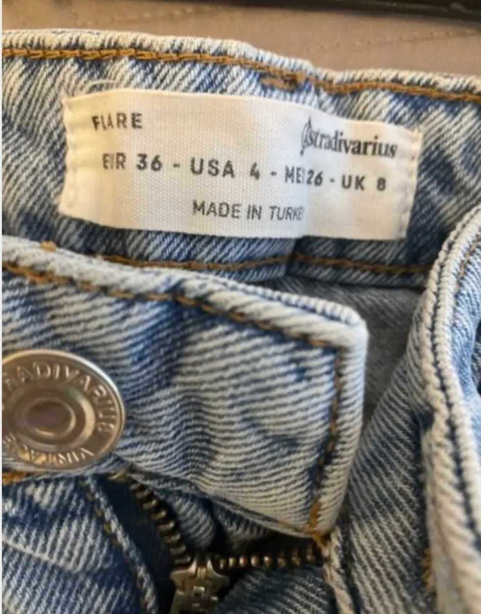 Stradivarius - Blue Jeans - 8UK - Image 1