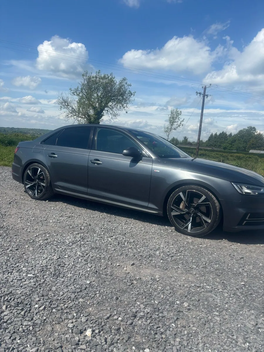 Audi A4, Sline 2.0tdi *Black Edition* - Image 1