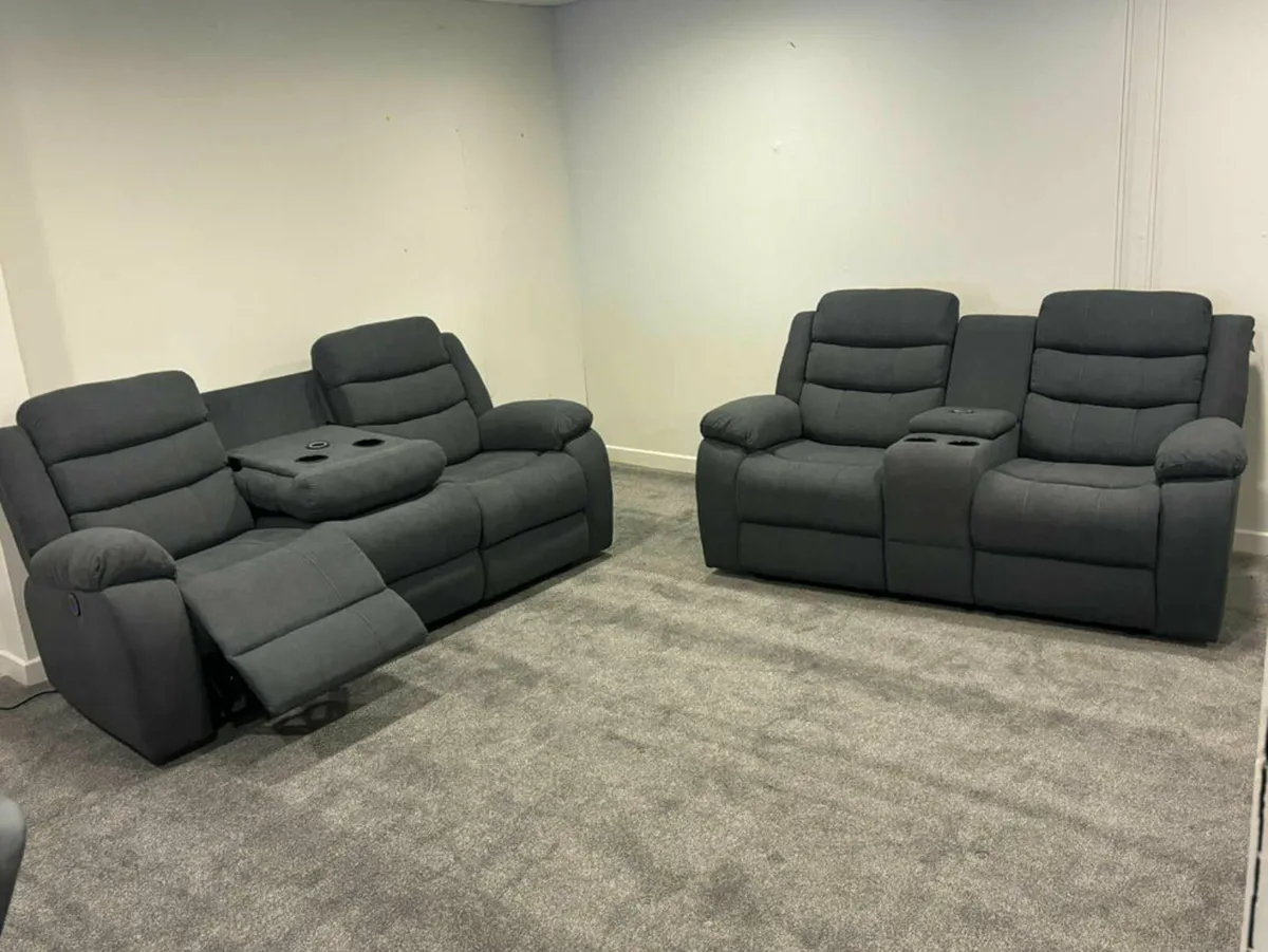 Sorrento Suite

3+2 Full Recliner - Image 1