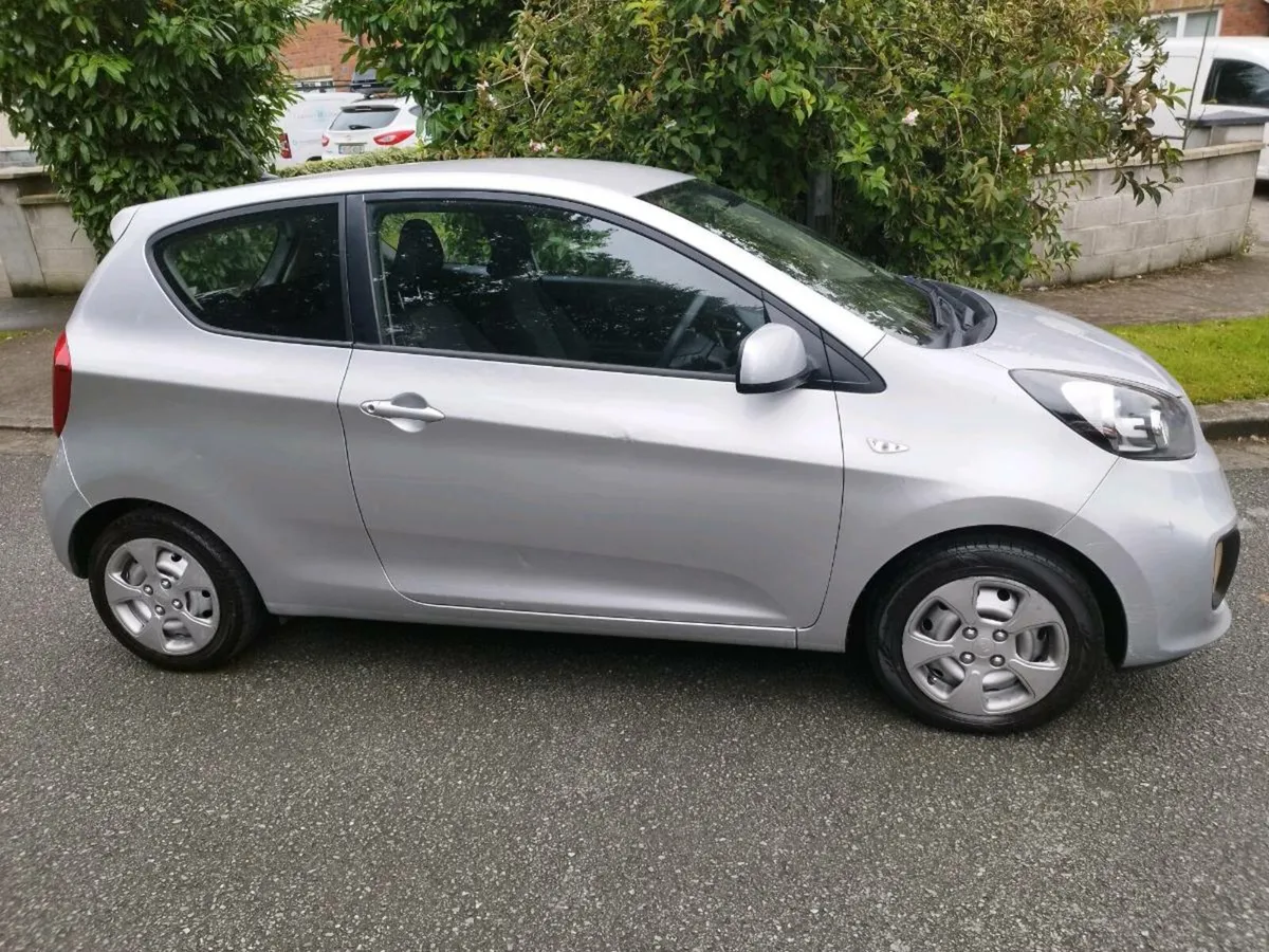 Kia picanto 1.0 petrol , manual - Image 4