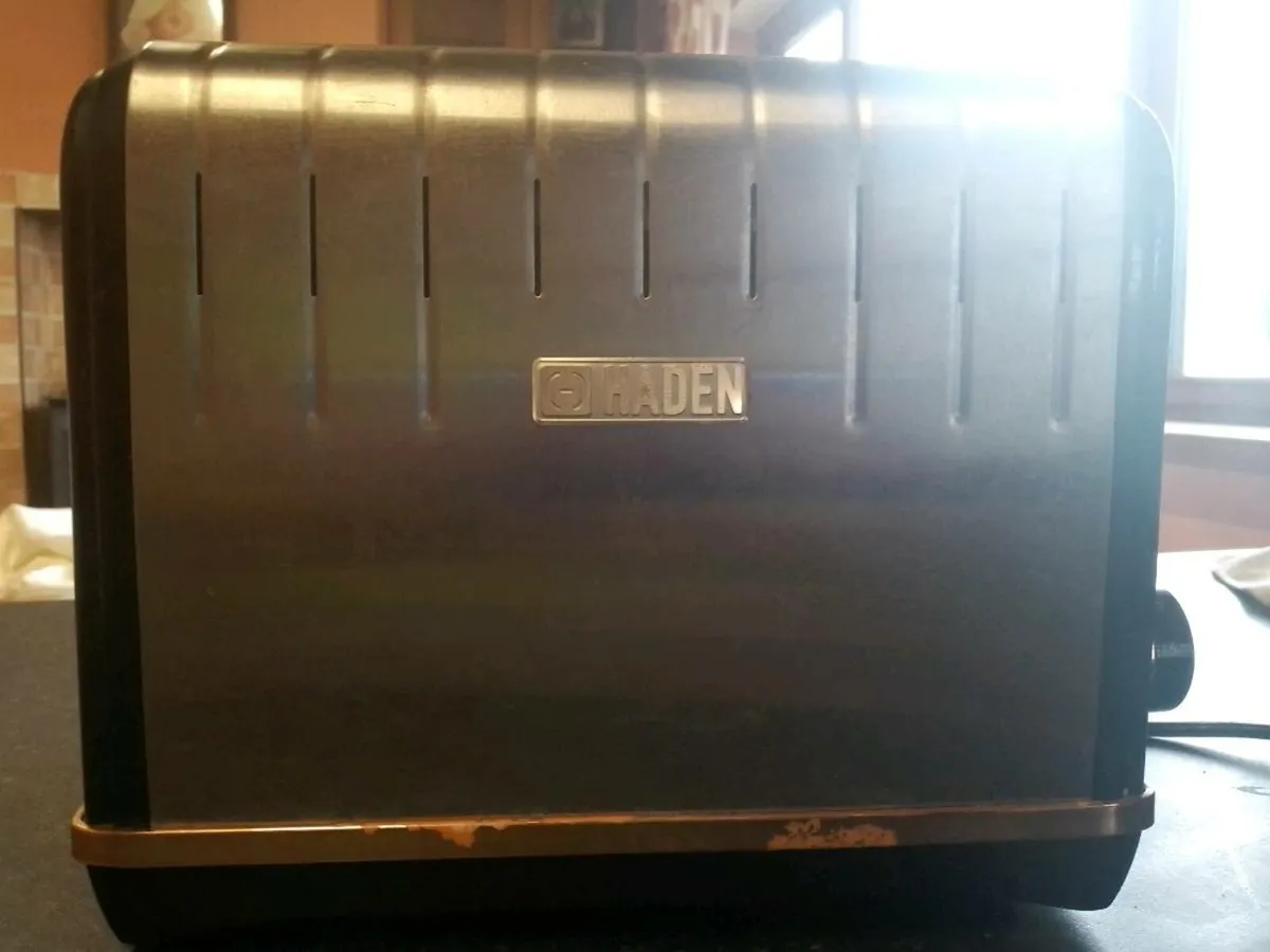 Toaster - Image 1
