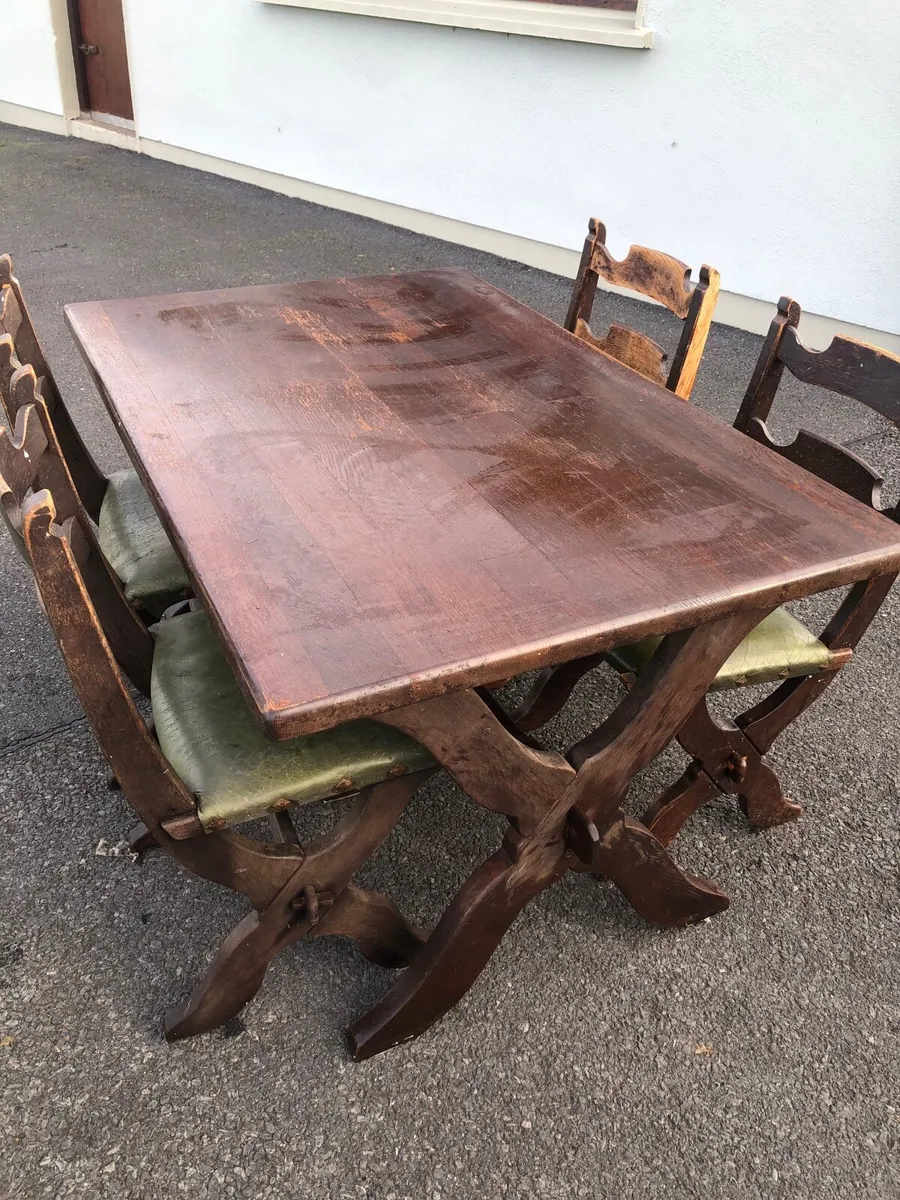 Table and 4 chairs - Image 4