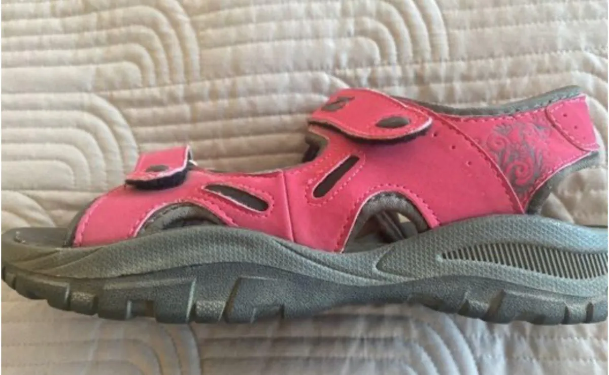 Sandals - Slazenger - Size 6UK - Image 3