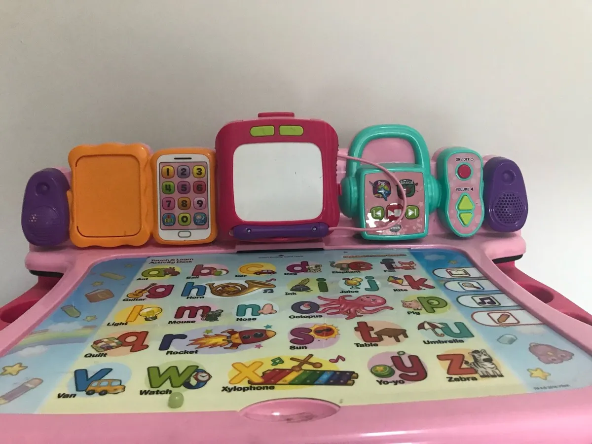 Vtech Touch and Learn Activity desk - Image 2