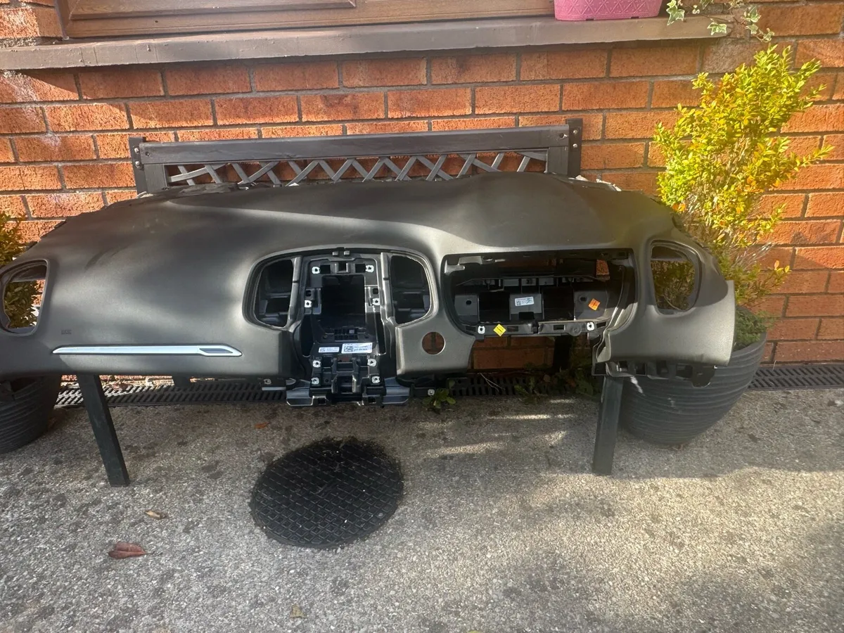 Renault Scenic IV Dashboard - Image 1