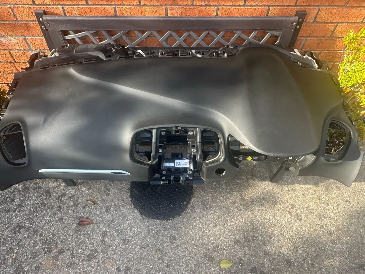 Renault Scenic IV Dashboard - Image 2