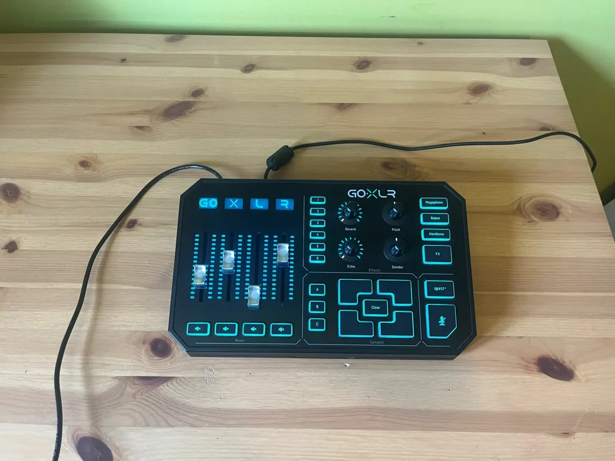 Excellent condition Tc Helicon GoXLR (Black) - Image 1