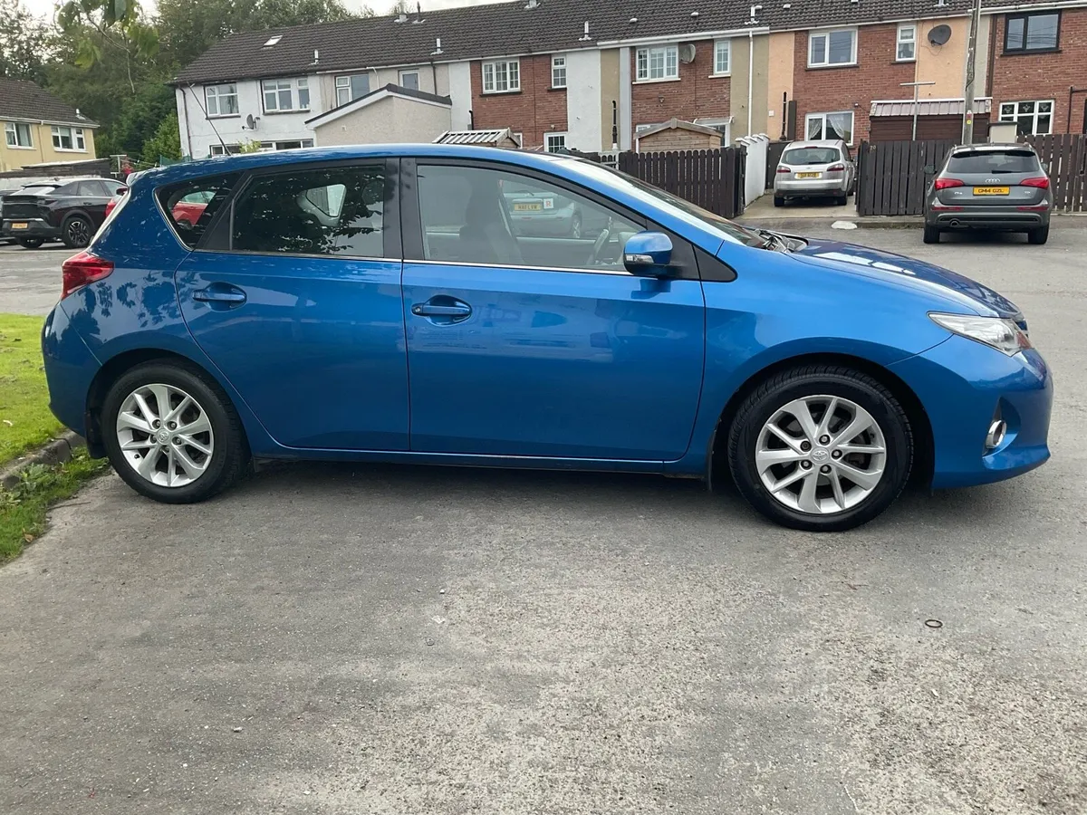 2013 TOYOTA AURIS ICON VALEMATIC PETROL - Image 2