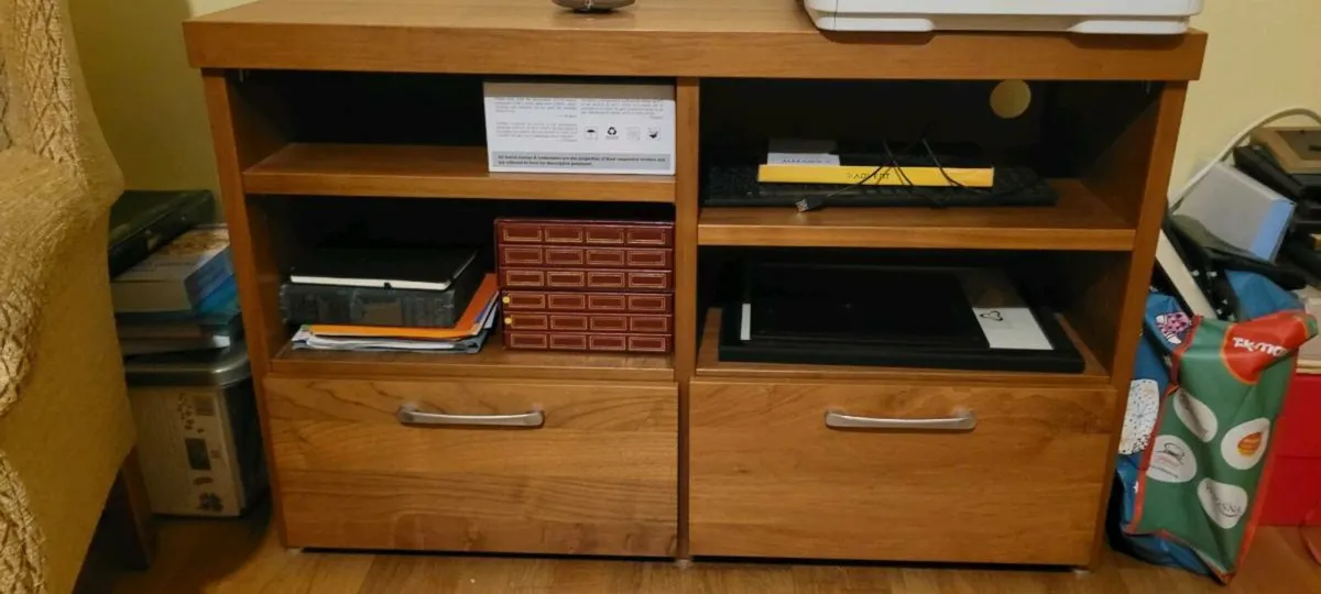 TV Unit - Image 1
