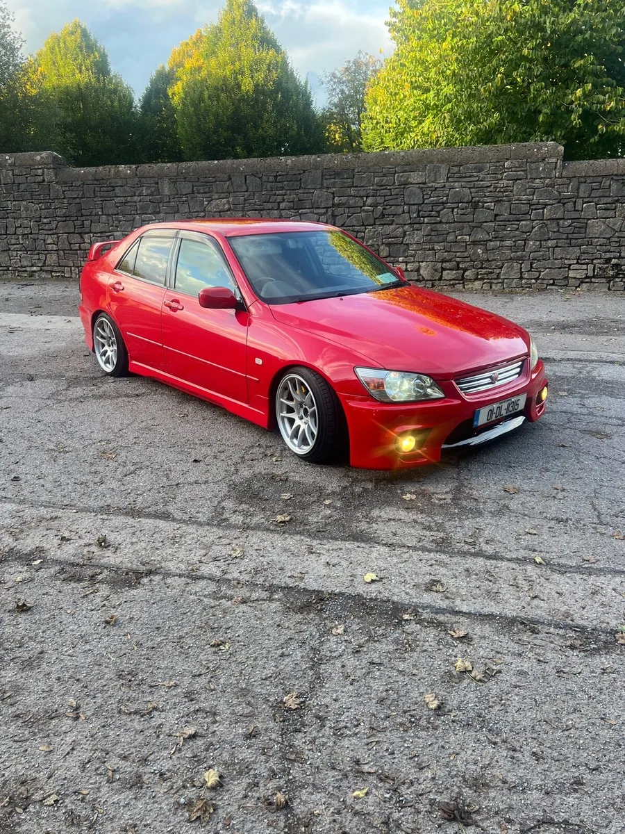 Toyota altezza 154.000km - Image 1