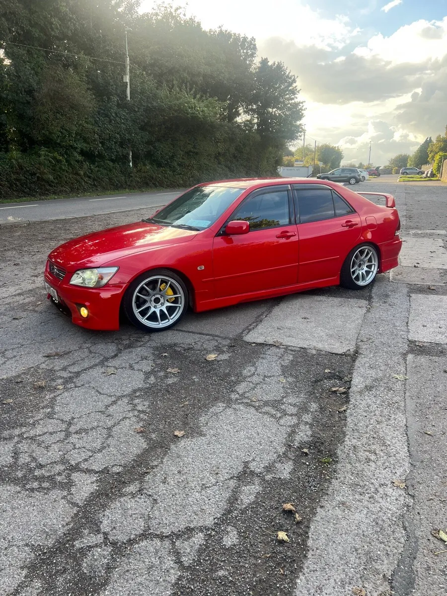 Toyota altezza 154.000km - Image 3