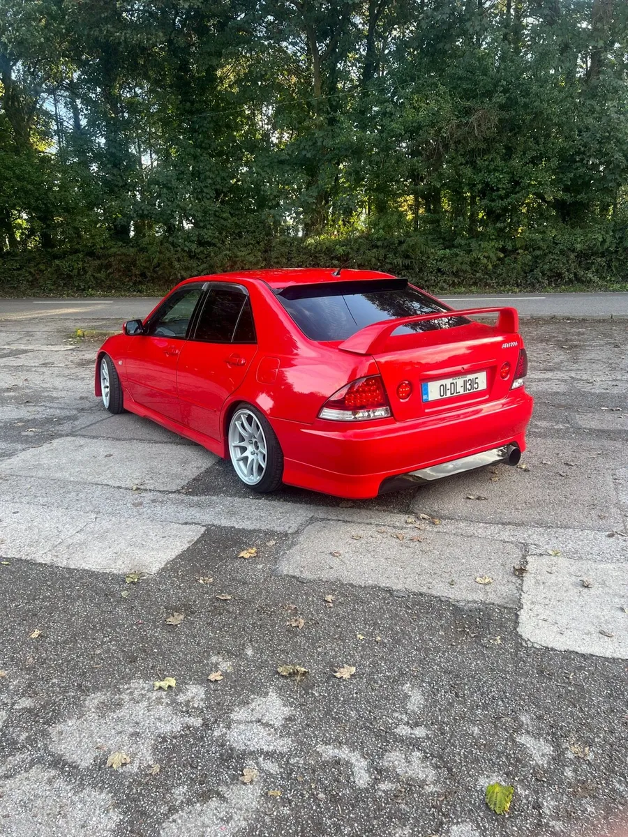 Toyota altezza 154.000km - Image 4