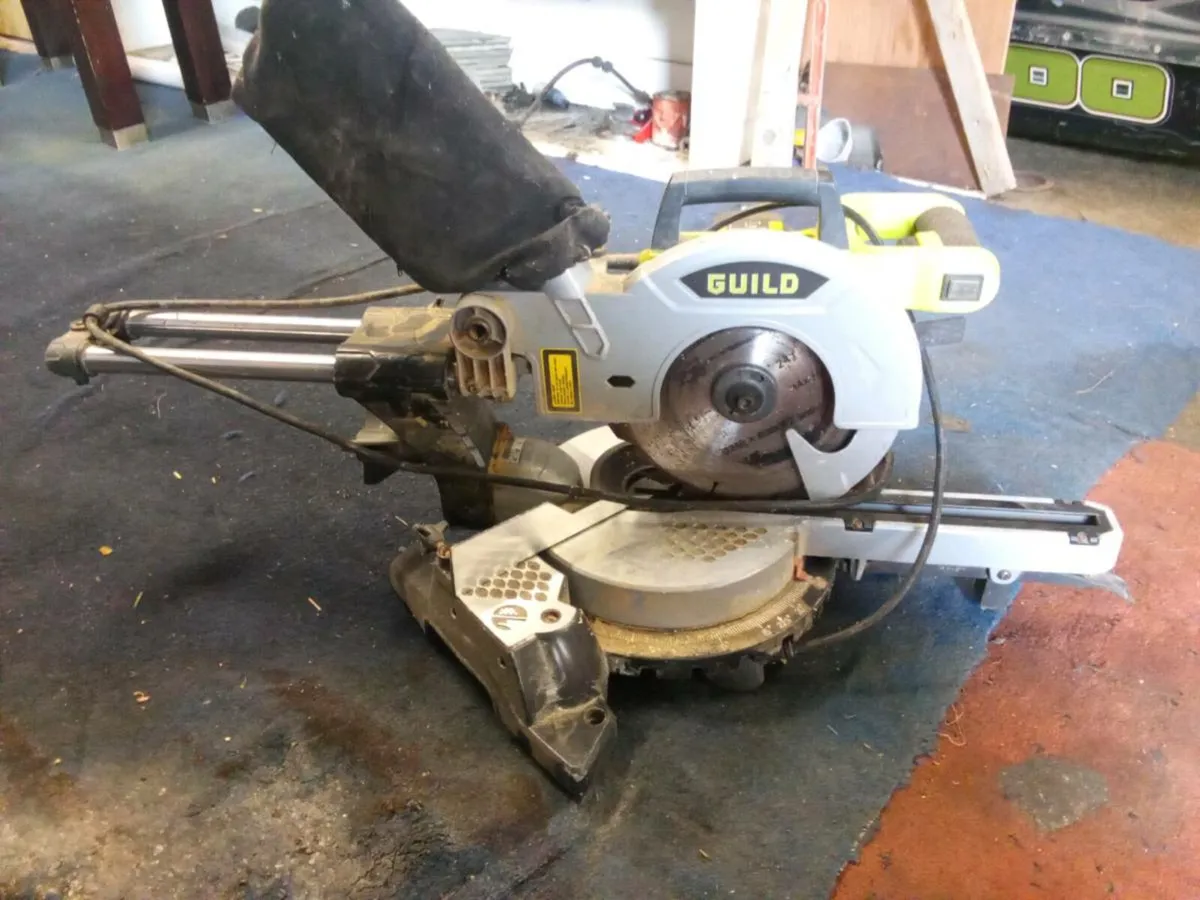 Chop saw - Image 1
