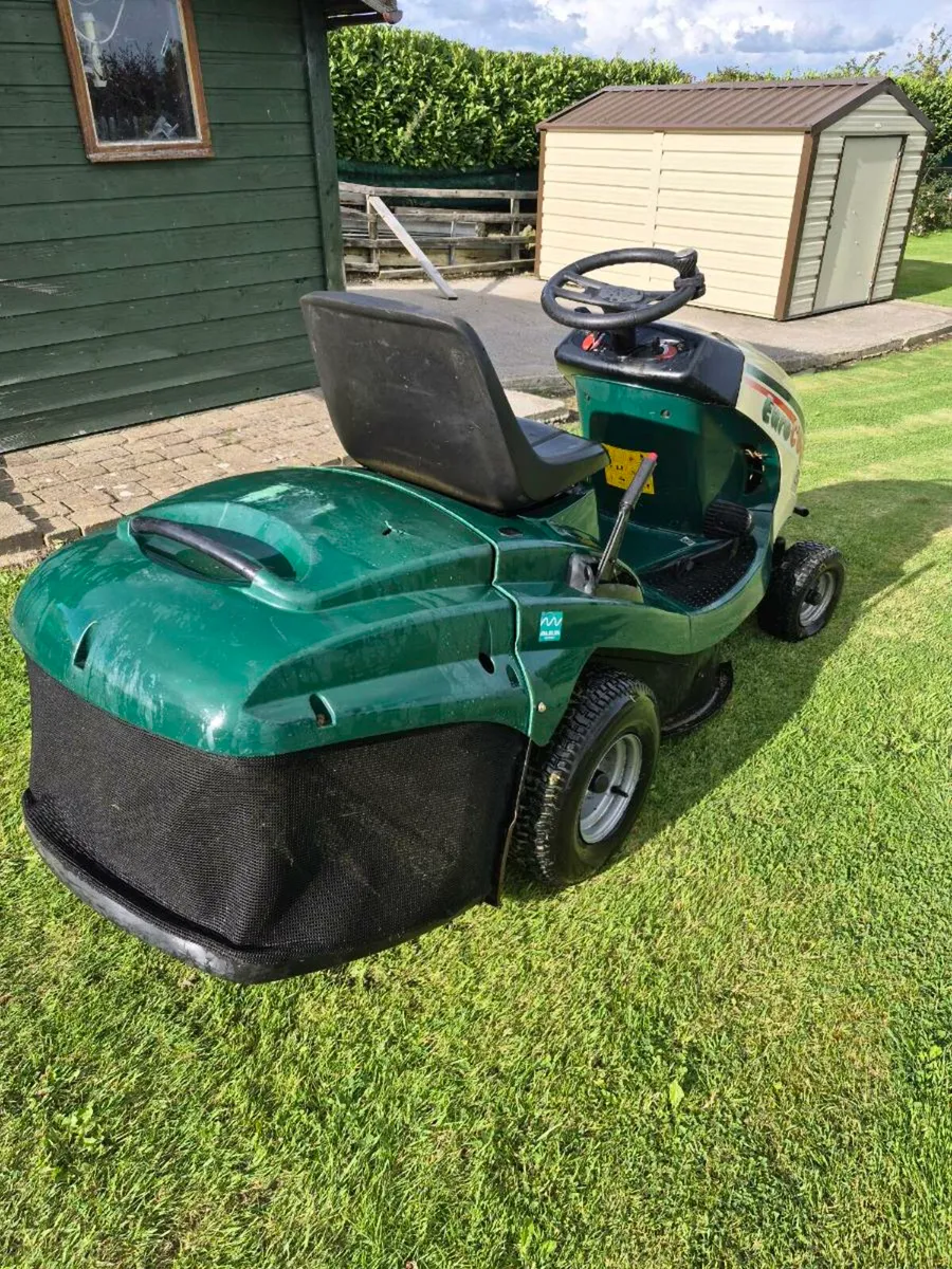 Ride on lawnmower - Image 4