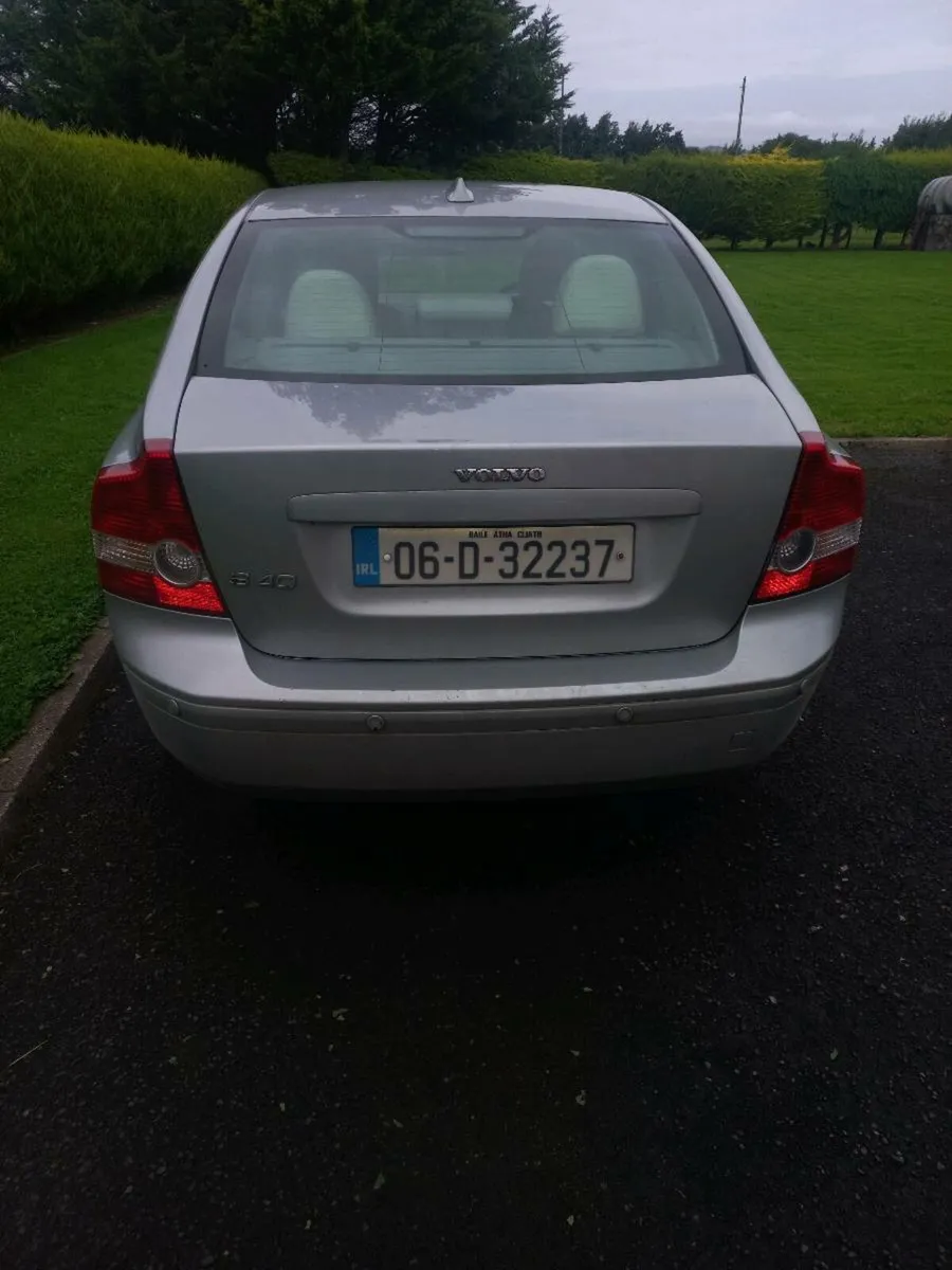 Car - Image 3