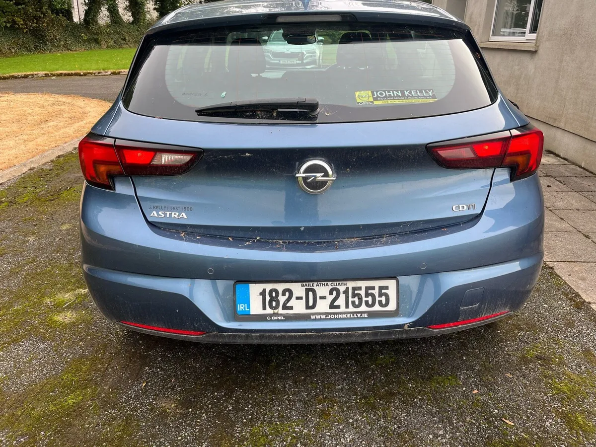 Opel Astra 1.6l Diesel SRI CDTI 110bhp - Image 3
