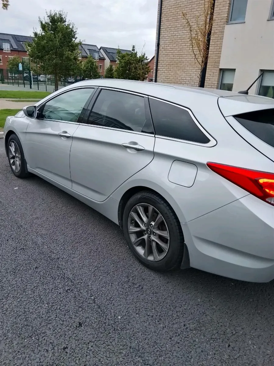 Hyundai 140 estate €4250 - Image 3