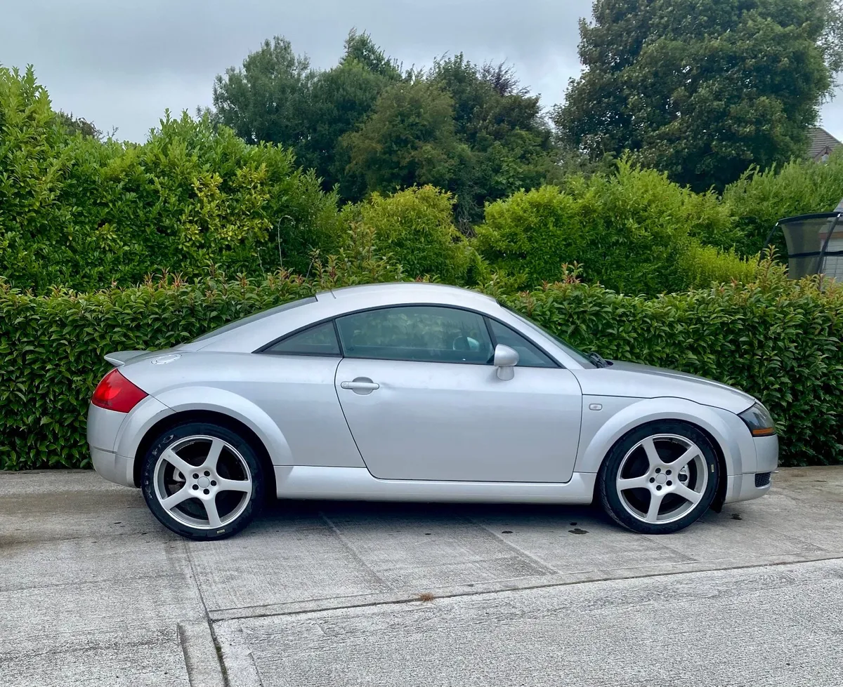 Audi TT 2001 - Image 1