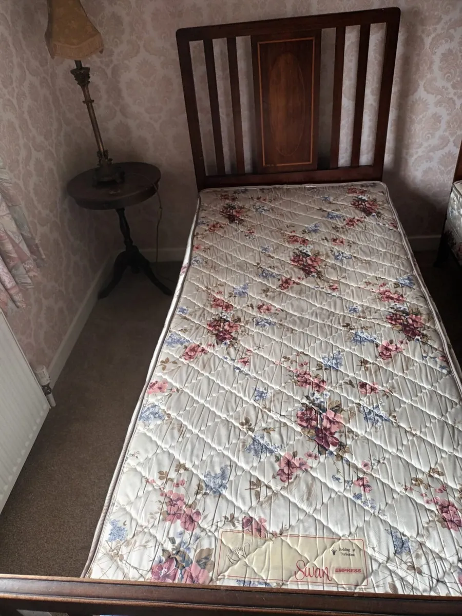 Beds - Image 3