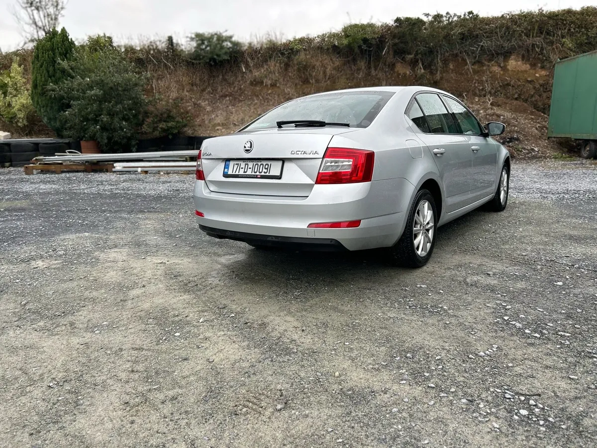 2017 Skoda Octavia 1.6 diesel - Image 4