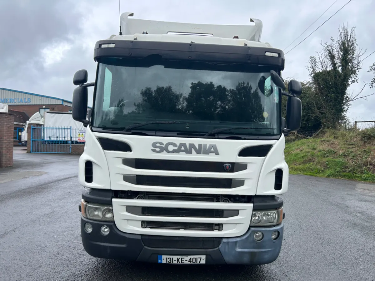 2013 Scania p230 18 ton box - Image 2