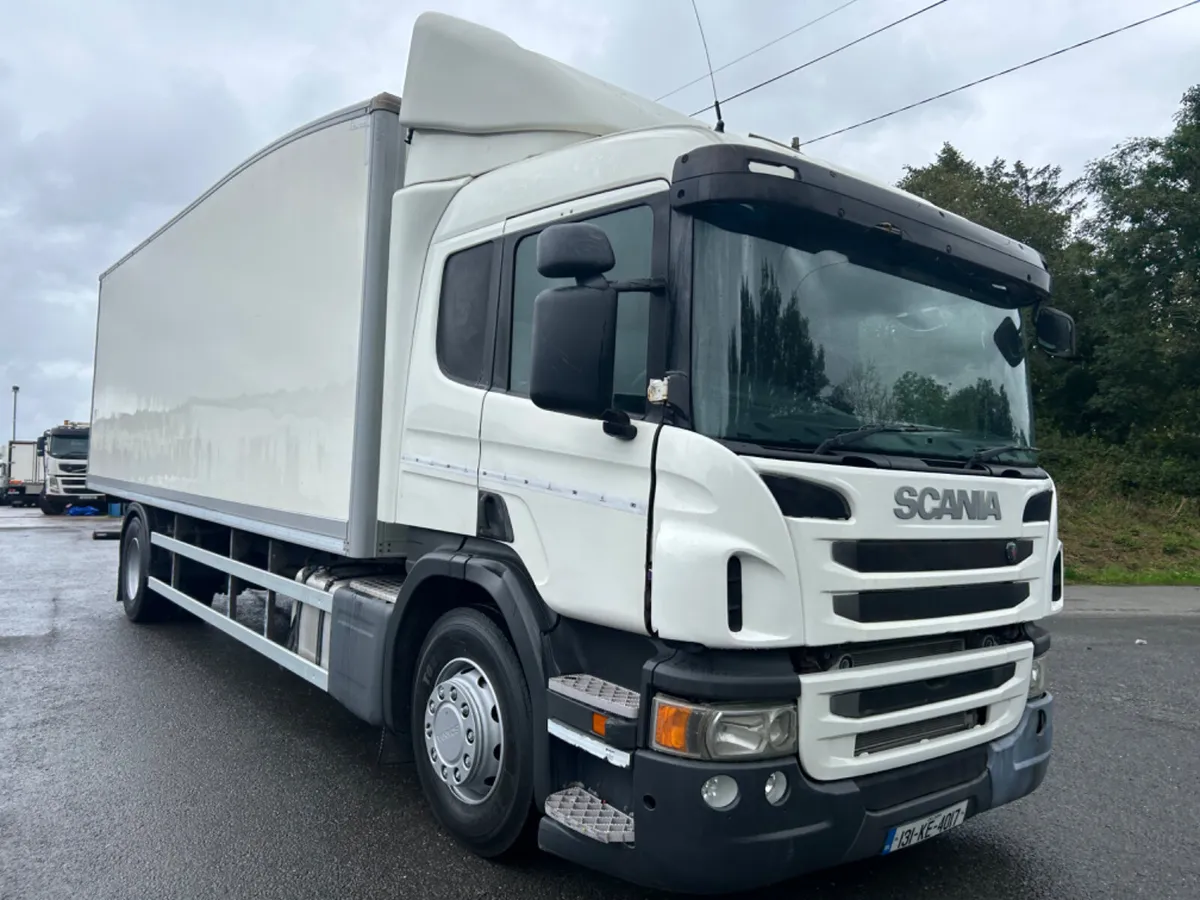 2013 Scania p230 18 ton box - Image 3