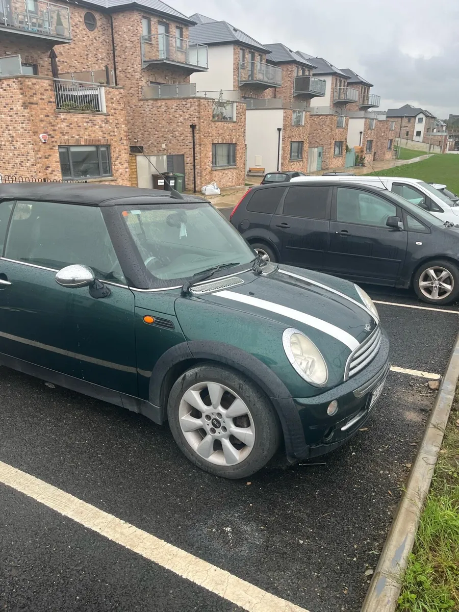 Mini Cooper convertible R52 - Image 1