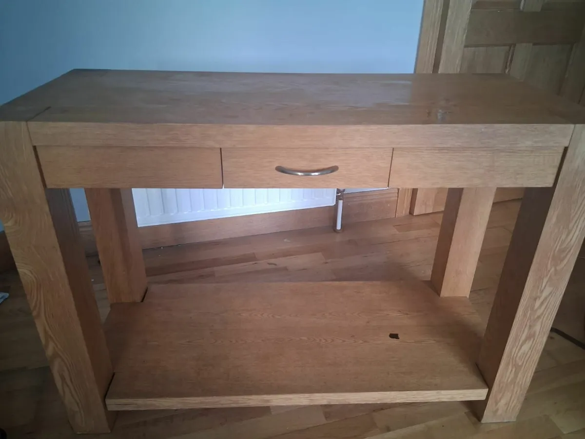 hall table - Image 1