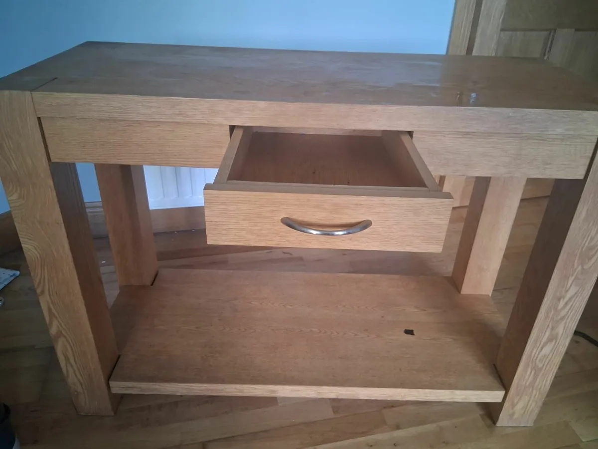 hall table - Image 2