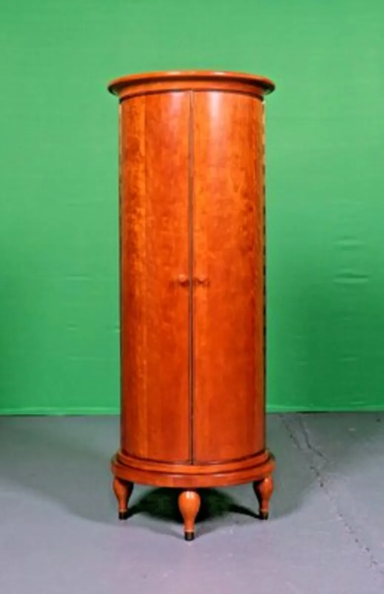 Storage cabinet Willis and gambler uk