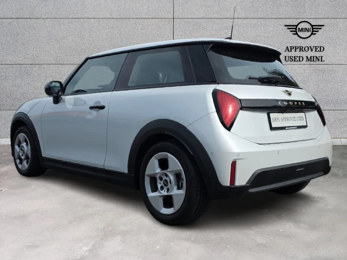 MINI HATCH Cooper C 3 Door - Image 2