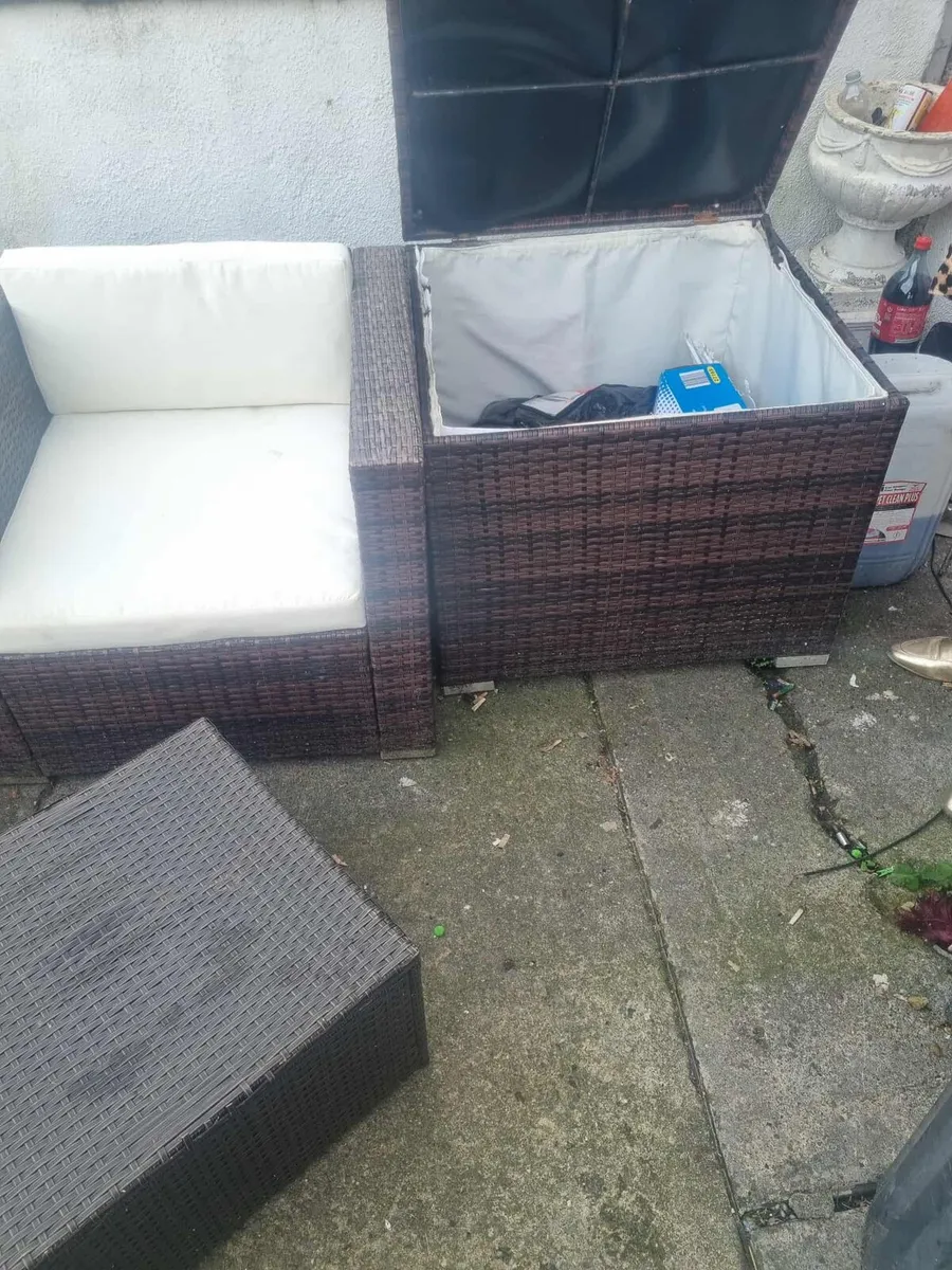 L shaped garden furniture - Image 2