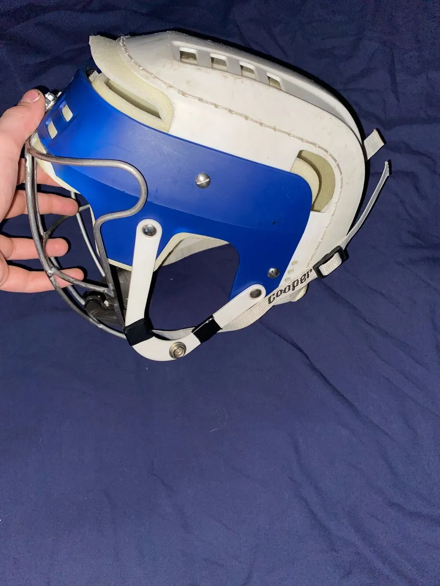 Hurling helmet - Image 2
