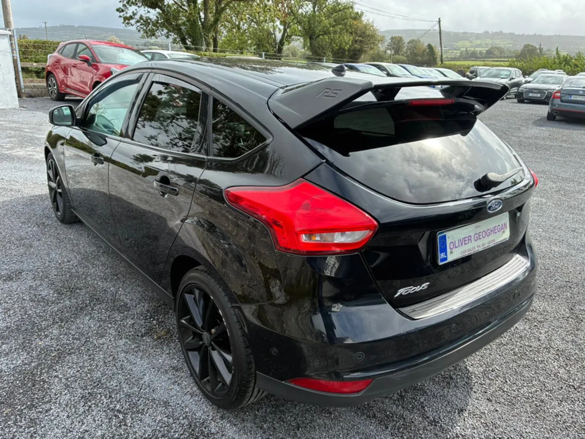 Ford Focus 1.5 TDCI ZETEC EDITION - Image 3