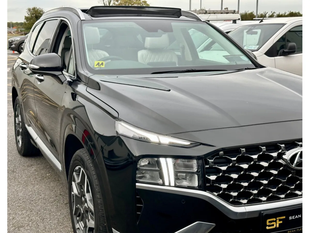Hyundai Santa Fe ++LOW KM++ PREMIUM PHEV 5DR AUTO - Image 4