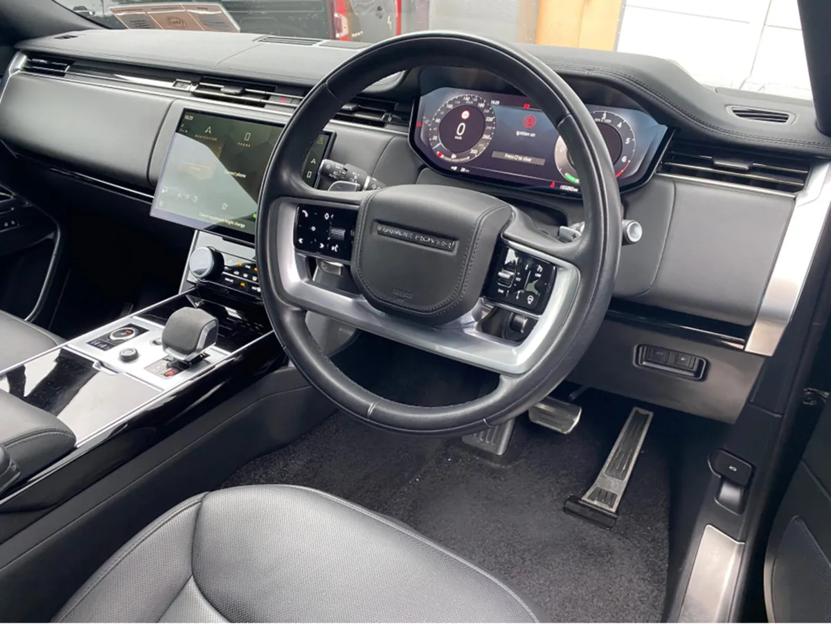 Land Rover Range Rover N1 5 SEAT P440E SE 440PS 5D - Image 2