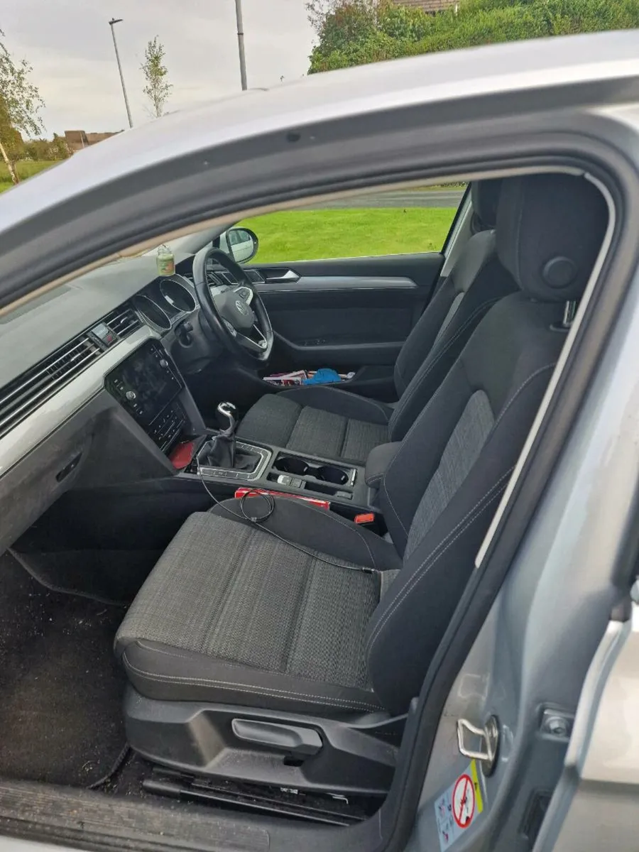 VW Passat - Image 3