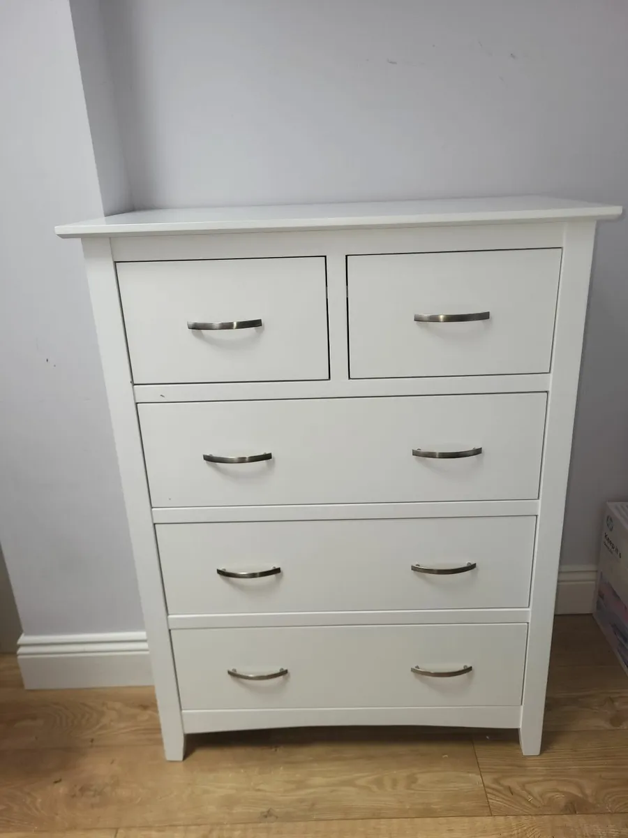 Wentworth Chest of drawers - Image 1