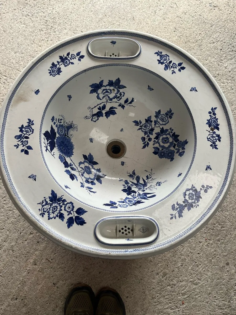 Old sink - Image 3