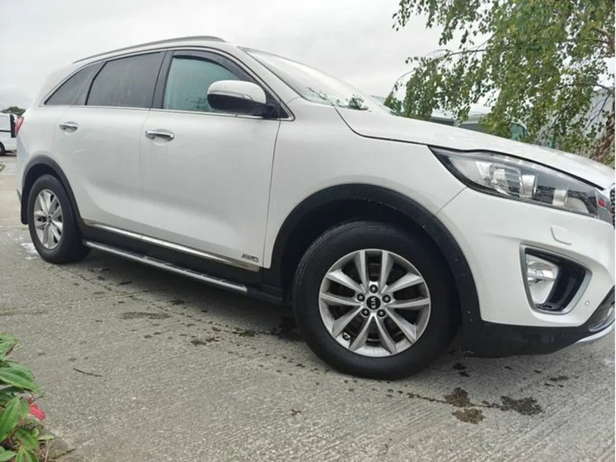 Kia Sorento Platinum 5DR - Image 1