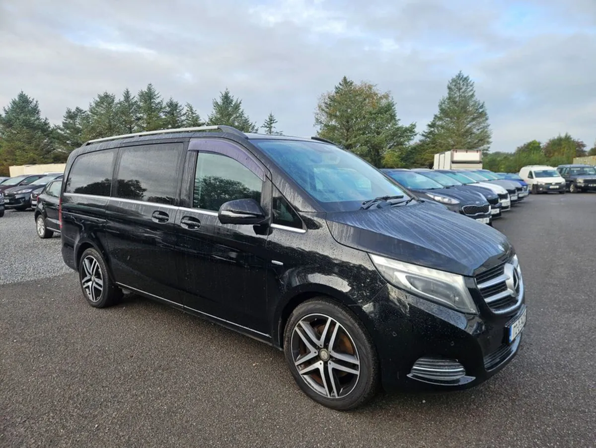 Mercedes-Benz V-Class V220 CDI Auto 7 Seater - Image 1