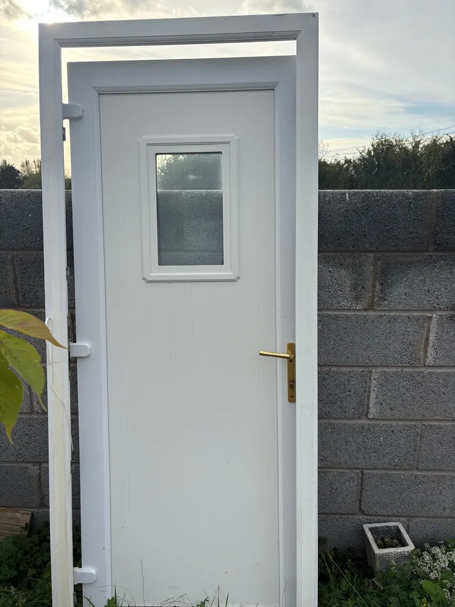 Window and door - Image 1