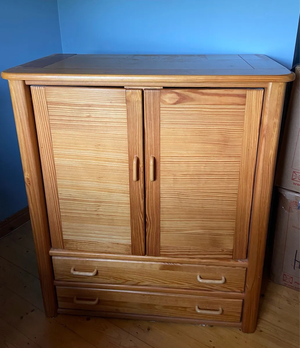 Armoire/ TV Unite - Image 2