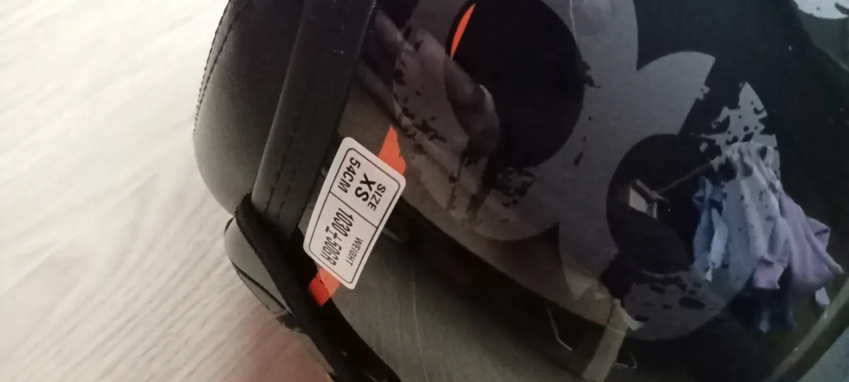 Scooter and bike helmet - Image 2